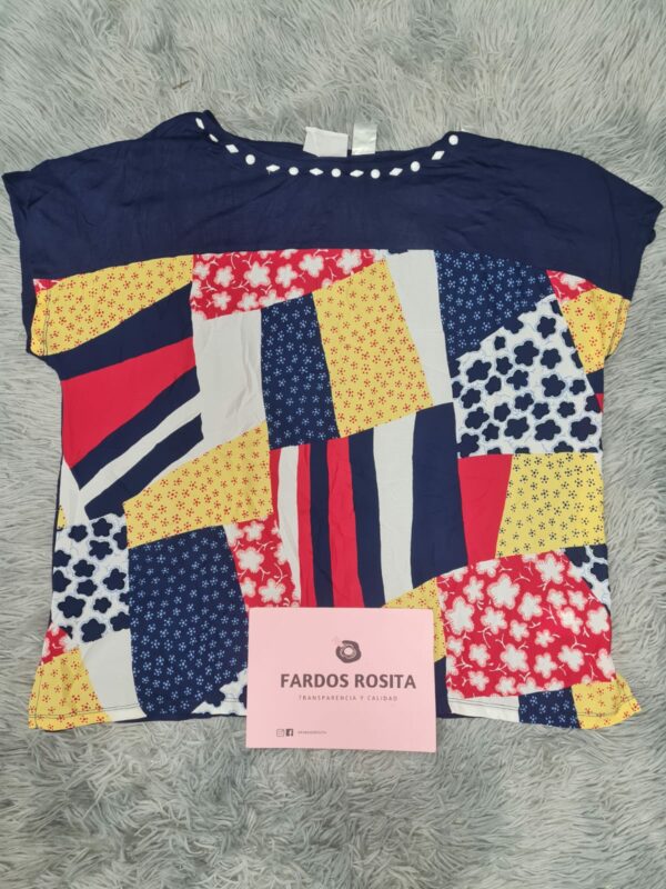 Fardos de poleras manga corta mujer 40 kg TALLA GRANDE PRIMERA - Imagen 6